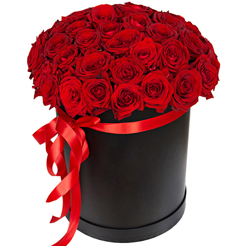 Фото товара 51 роза красная в шляпной коробке в Кременчуге